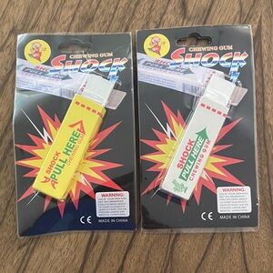 Shock Chewing Gum Prank Toy - Yellow and White